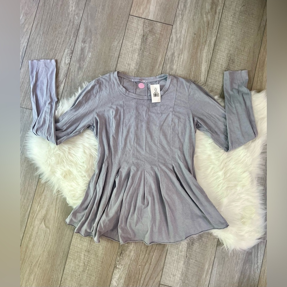 STATESIDE | NWT Gray Pleated Peplum Long Sleeve Blouse Top (M)